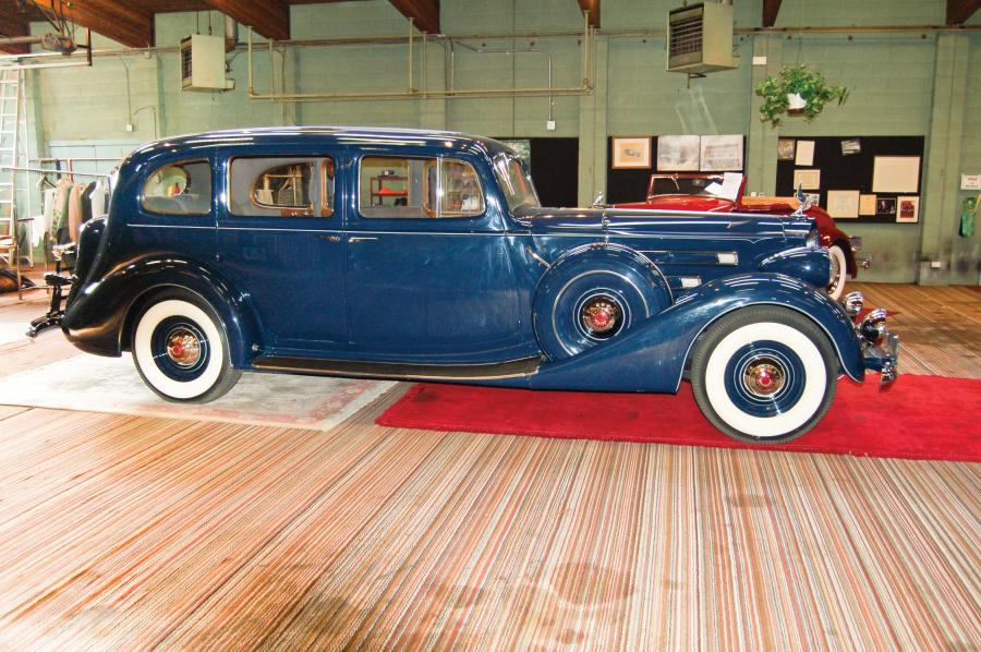 Packard Twelve 7-Passenger Touring Sedan '1937